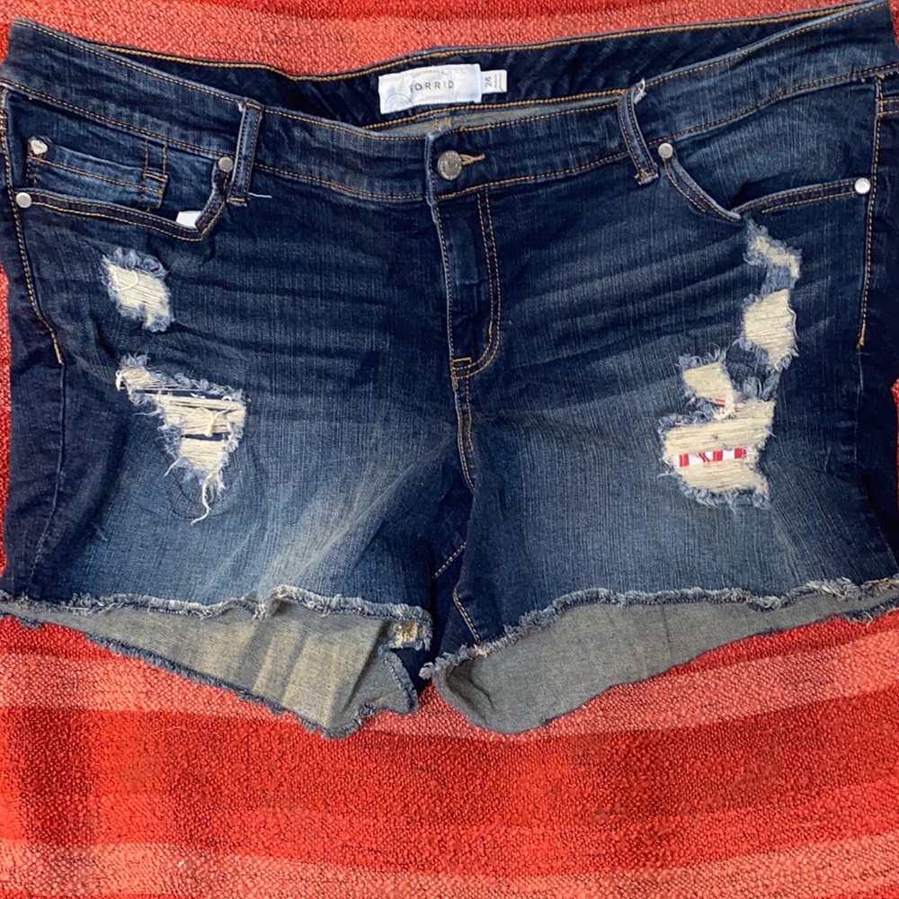 TORRID Distressed Stretch Jean Shorts Sz 24 Blue Stars Red White Stripe 4th July
